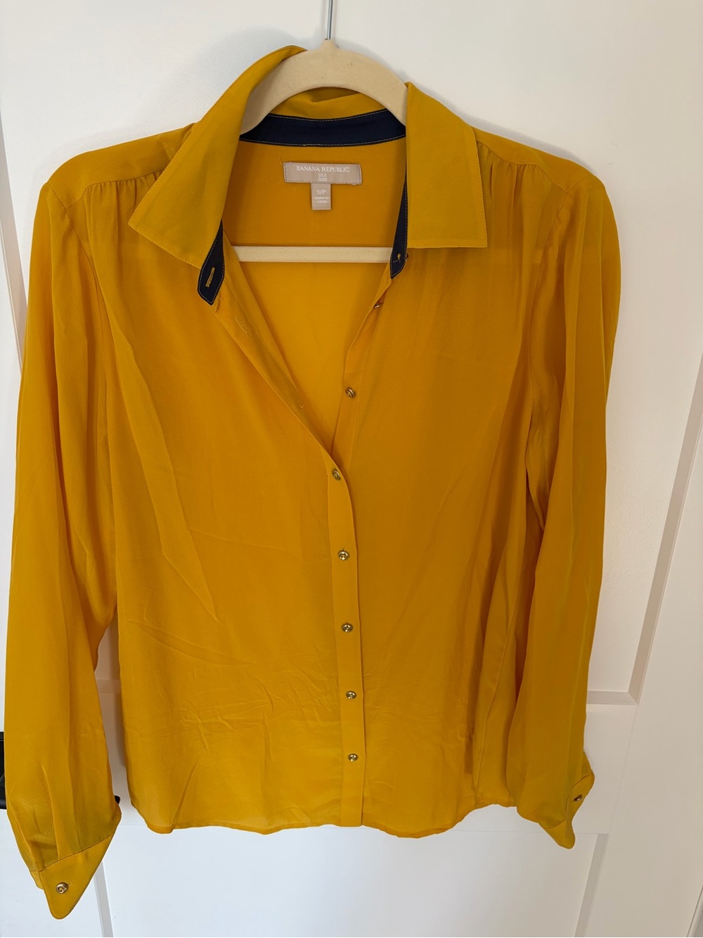 Banana Republic Women's Golden Yellow Silk Button-Up Blouse